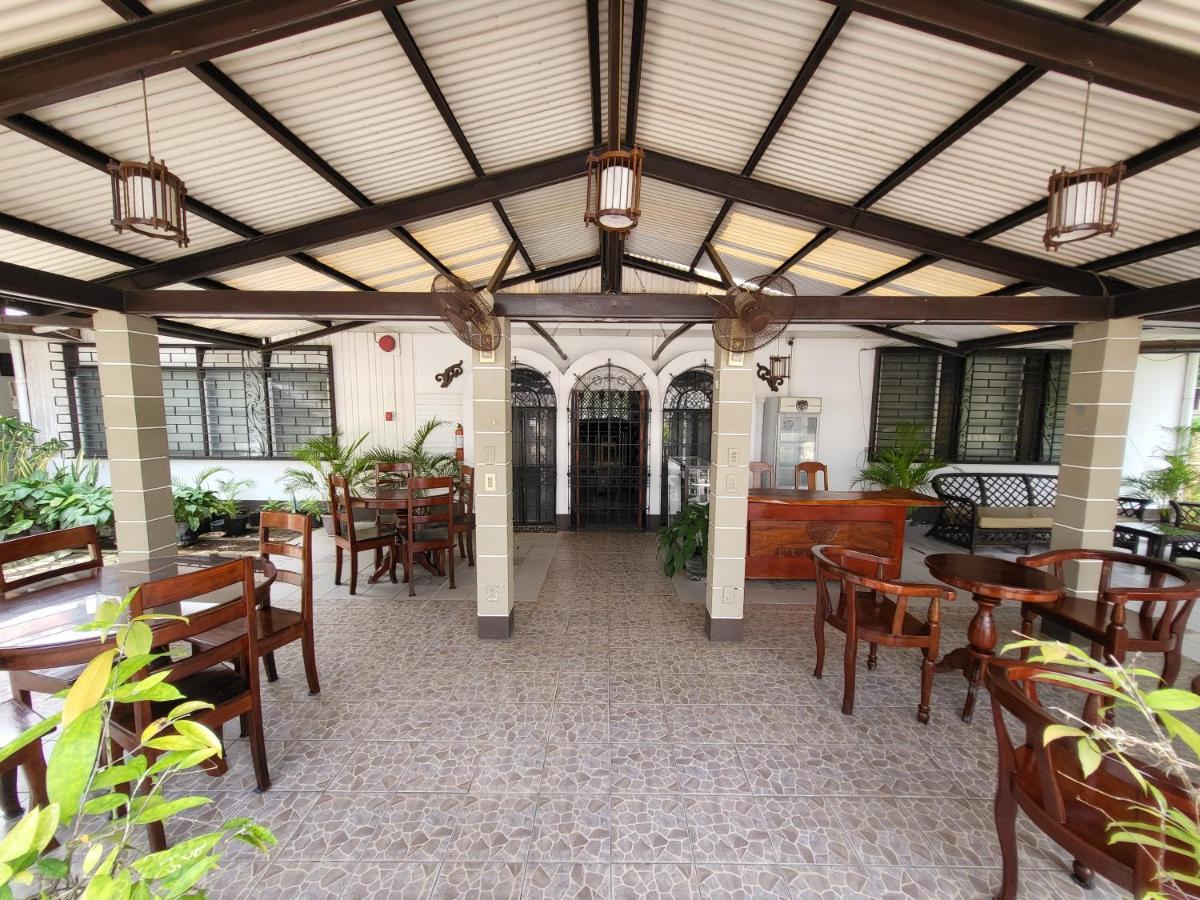 Hotel Ayahay Sa Matutina Puerto Princesa Exteriér fotografie